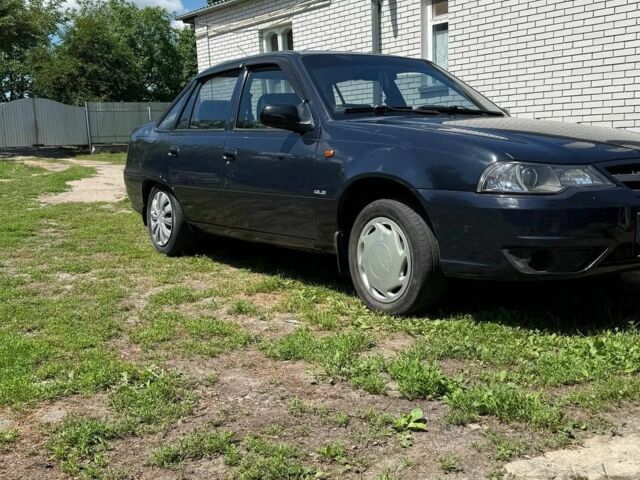 Синий Дэу Нексия, объемом двигателя 1.5 л и пробегом 118 тыс. км за 3000 $, фото 1 на Automoto.ua