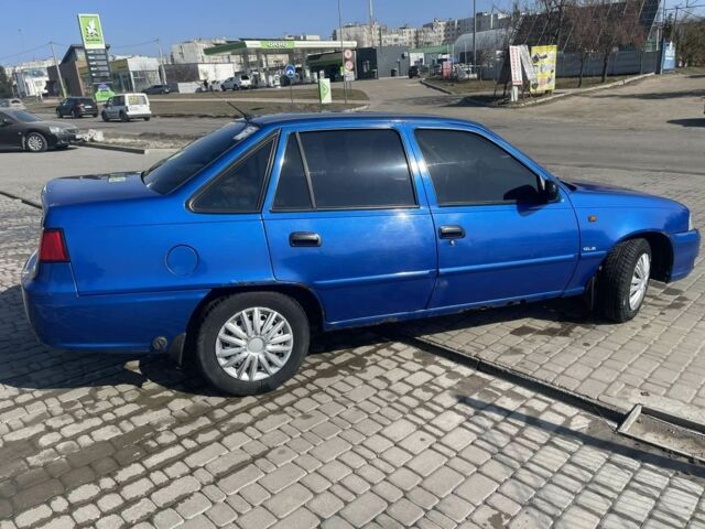 Синій Деу Нексія, об'ємом двигуна 1.5 л та пробігом 370 тис. км за 1500 $, фото 1 на Automoto.ua
