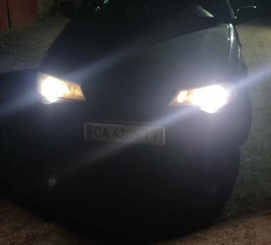 Синий Дэу Нексия, объемом двигателя 1.5 л и пробегом 450 тыс. км за 2000 $, фото 1 на Automoto.ua