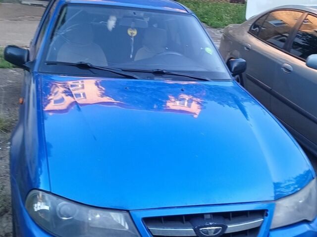 Синій Деу Нексія, об'ємом двигуна 0 л та пробігом 250 тис. км за 1457 $, фото 1 на Automoto.ua