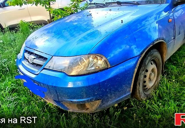 Синий Дэу Нексия, объемом двигателя 1.5 л и пробегом 430 тыс. км за 1500 $, фото 1 на Automoto.ua