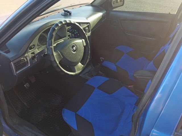 Синій Деу Нексія, об'ємом двигуна 1.6 л та пробігом 230 тис. км за 2000 $, фото 1 на Automoto.ua