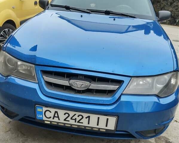 Синий Дэу Нексия, объемом двигателя 1.5 л и пробегом 140 тыс. км за 2500 $, фото 1 на Automoto.ua