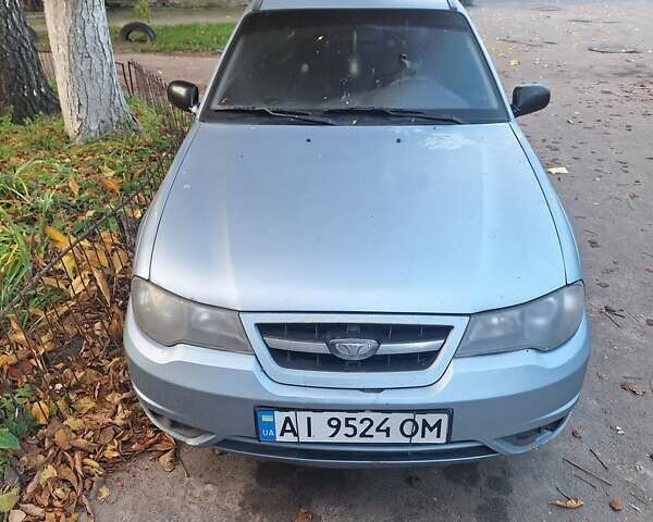Синий Дэу Нексия, объемом двигателя 1.6 л и пробегом 250 тыс. км за 1100 $, фото 1 на Automoto.ua