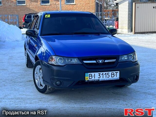 Синий Дэу Нексия, объемом двигателя 1.5 л и пробегом 39000 тыс. км за 2500 $, фото 1 на Automoto.ua