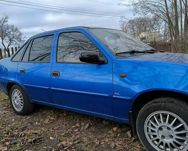 Синий Дэу Нексия, объемом двигателя 1.5 л и пробегом 117 тыс. км за 3000 $, фото 1 на Automoto.ua
