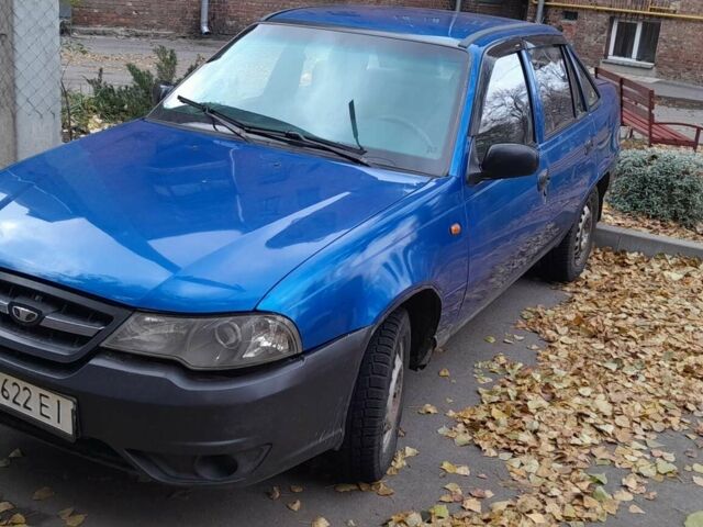 Синій Деу Нексія, об'ємом двигуна 1.5 л та пробігом 290 тис. км за 2100 $, фото 1 на Automoto.ua