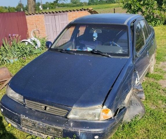 Синій Деу Нексія, об'ємом двигуна 1.5 л та пробігом 300 тис. км за 500 $, фото 1 на Automoto.ua