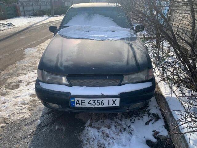 Зеленый Дэу Нексия, объемом двигателя 1.5 л и пробегом 1000 тыс. км за 700 $, фото 1 на Automoto.ua