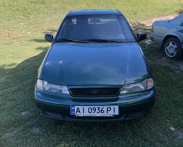 Зеленый Дэу Нексия, объемом двигателя 1.5 л и пробегом 470 тыс. км за 1100 $, фото 1 на Automoto.ua