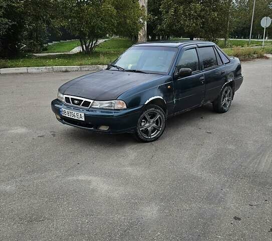 Зеленый Дэу Нексия, объемом двигателя 1.5 л и пробегом 200 тыс. км за 750 $, фото 1 на Automoto.ua