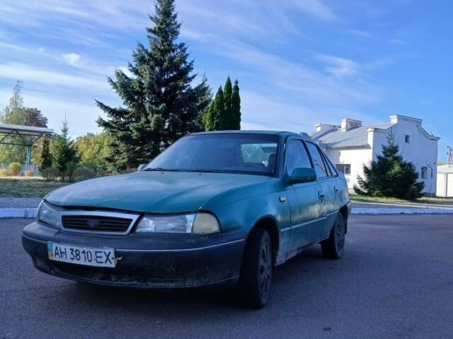 Зеленый Дэу Нексия, объемом двигателя 1.5 л и пробегом 200 тыс. км за 663 $, фото 1 на Automoto.ua