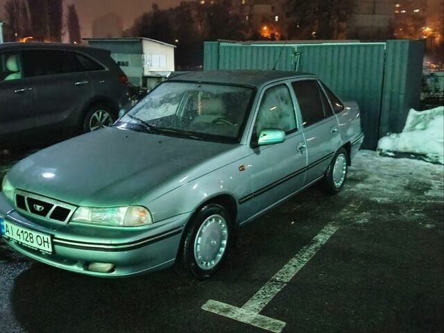 Зелений Деу Нексія, об'ємом двигуна 1.5 л та пробігом 209 тис. км за 1700 $, фото 1 на Automoto.ua