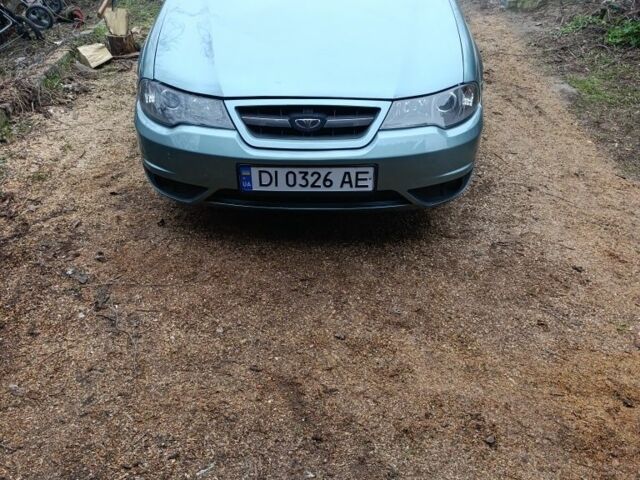 Зеленый Дэу Нексия, объемом двигателя 1.5 л и пробегом 160 тыс. км за 3000 $, фото 1 на Automoto.ua