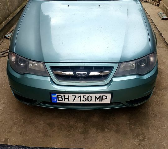 Зеленый Дэу Нексия, объемом двигателя 1.5 л и пробегом 108 тыс. км за 2600 $, фото 1 на Automoto.ua