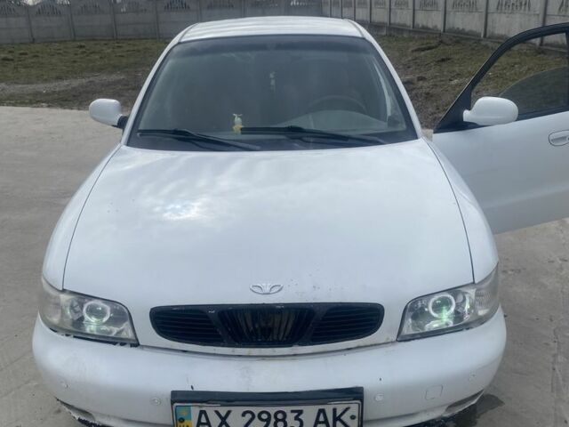 Белый Дэу Нубира, объемом двигателя 1.8 л и пробегом 300 тыс. км за 1600 $, фото 1 на Automoto.ua