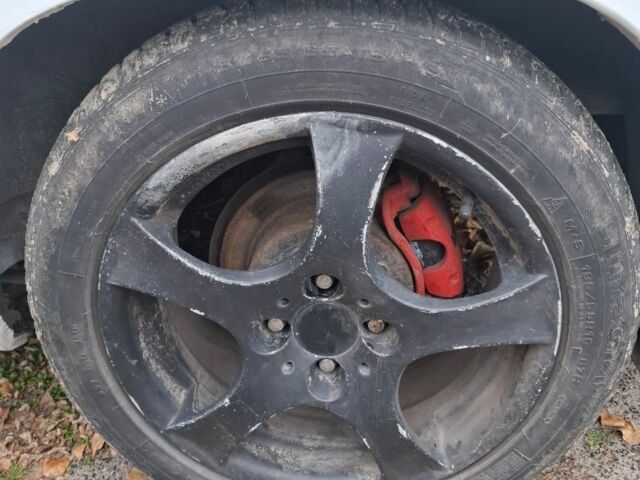 Белый Дэу Нубира, объемом двигателя 2 л и пробегом 200 тыс. км за 1400 $, фото 1 на Automoto.ua