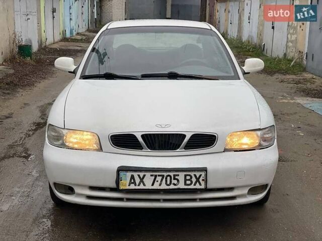 Белый Дэу Нубира, объемом двигателя 1.6 л и пробегом 250 тыс. км за 1500 $, фото 1 на Automoto.ua