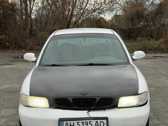 Білий Деу Нубіра, об'ємом двигуна 1.6 л та пробігом 300 тис. км за 650 $, фото 1 на Automoto.ua