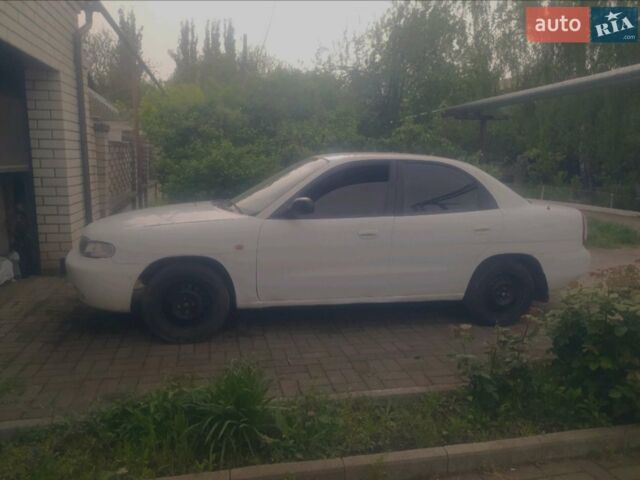 Белый Дэу Нубира, объемом двигателя 1.6 л и пробегом 357 тыс. км за 1500 $, фото 1 на Automoto.ua