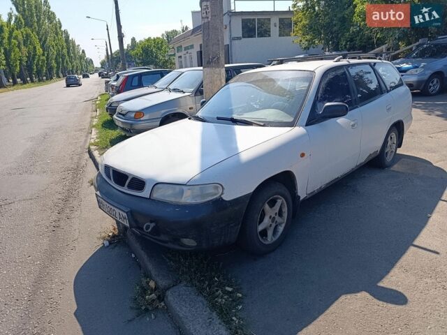 Белый Дэу Нубира, объемом двигателя 1.6 л и пробегом 320 тыс. км за 950 $, фото 1 на Automoto.ua