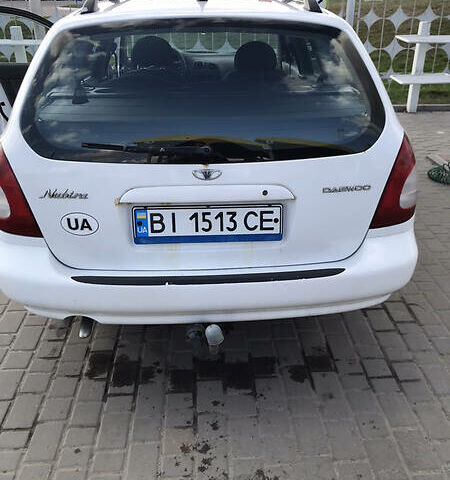 Белый Дэу Нубира, объемом двигателя 1.6 л и пробегом 187 тыс. км за 2300 $, фото 1 на Automoto.ua