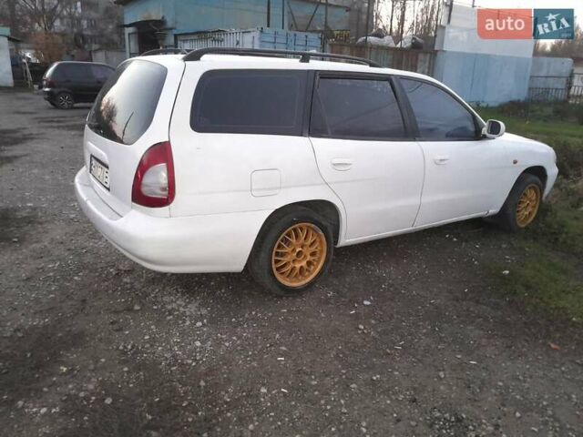 Білий Деу Нубіра, об'ємом двигуна 2 л та пробігом 300 тис. км за 1600 $, фото 1 на Automoto.ua