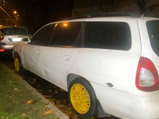 Білий Деу Нубіра, об'ємом двигуна 2 л та пробігом 0 тис. км за 1100 $, фото 1 на Automoto.ua