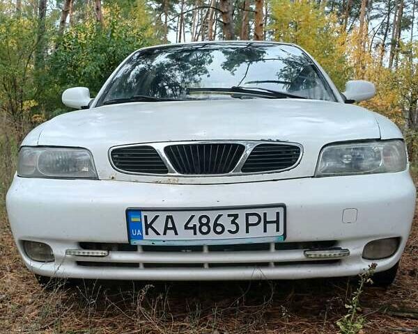 Белый Дэу Нубира, объемом двигателя 1.6 л и пробегом 349 тыс. км за 900 $, фото 1 на Automoto.ua