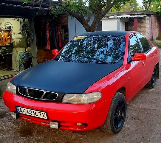 Дэу Нубира 1998 в Кривом Роге на Automoto.ua Красный Дэу Нубира, объемом двигателя 1.6 л и пробегом 123 тыс. км за 1500 $, фото 1 на Automoto.ua
