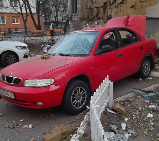 Червоний Деу Нубіра, об'ємом двигуна 1.6 л та пробігом 350 тис. км за 500 $, фото 1 на Automoto.ua