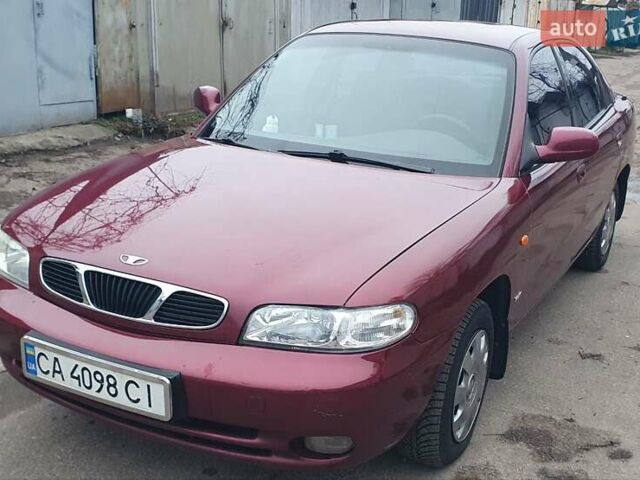 Красный Дэу Нубира, объемом двигателя 1.6 л и пробегом 275 тыс. км за 3700 $, фото 1 на Automoto.ua