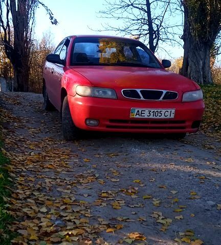 Красный Дэу Нубира, объемом двигателя 1.6 л и пробегом 0 тыс. км за 1100 $, фото 1 на Automoto.ua