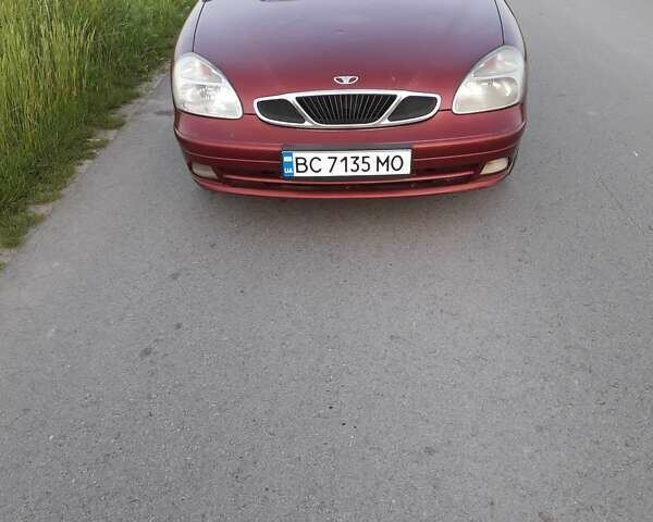 Червоний Деу Нубіра, об'ємом двигуна 2 л та пробігом 330 тис. км за 1800 $, фото 1 на Automoto.ua