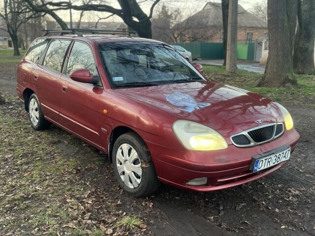 Красный Дэу Нубира, объемом двигателя 0 л и пробегом 250 тыс. км за 850 $, фото 1 на Automoto.ua