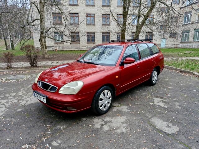 Красный Дэу Нубира, объемом двигателя 2 л и пробегом 300 тыс. км за 1200 $, фото 1 на Automoto.ua