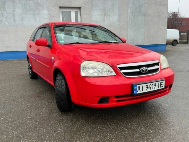 Красный Дэу Нубира, объемом двигателя 1.6 л и пробегом 295 тыс. км за 3700 $, фото 1 на Automoto.ua