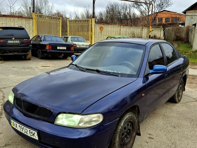 Дэу Нубира, объемом двигателя 1.6 л и пробегом 0 тыс. км за 1000 $, фото 1 на Automoto.ua