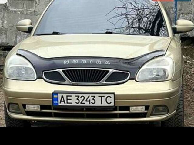 Желтый Дэу Нубира, объемом двигателя 2 л и пробегом 260 тыс. км за 2500 $, фото 1 на Automoto.ua