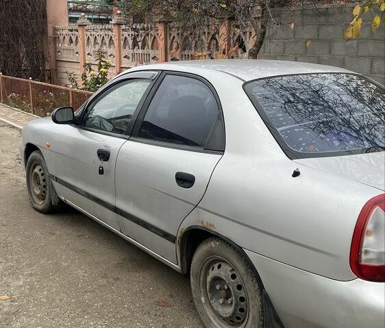 Серый Дэу Нубира, объемом двигателя 1.6 л и пробегом 298 тыс. км за 1800 $, фото 1 на Automoto.ua