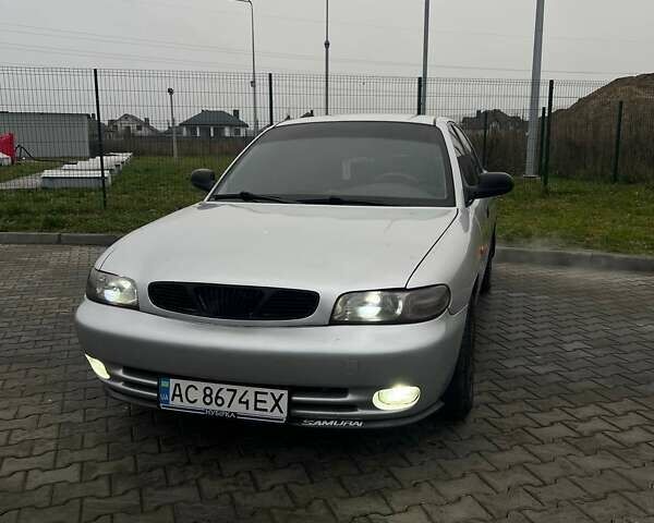 Серый Дэу Нубира, объемом двигателя 1.6 л и пробегом 280 тыс. км за 1800 $, фото 1 на Automoto.ua