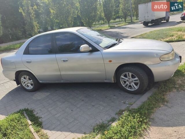 Серый Дэу Нубира, объемом двигателя 1.6 л и пробегом 299 тыс. км за 2500 $, фото 1 на Automoto.ua