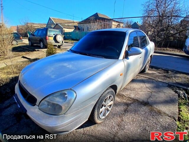 Серый Дэу Нубира, объемом двигателя 1.6 л и пробегом 270 тыс. км за 2200 $, фото 1 на Automoto.ua