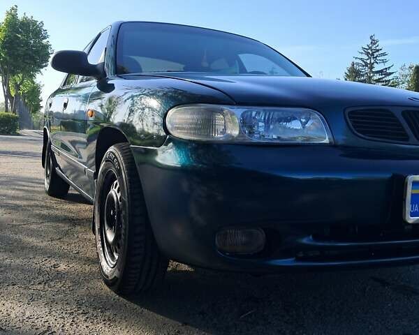 Зелений Деу Нубіра, об'ємом двигуна 1.6 л та пробігом 280 тис. км за 2000 $, фото 1 на Automoto.ua