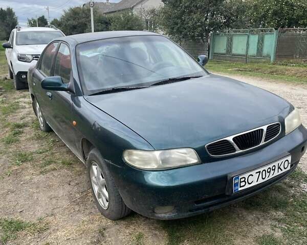 Зеленый Дэу Нубира, объемом двигателя 1.6 л и пробегом 300 тыс. км за 1200 $, фото 1 на Automoto.ua