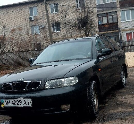 Зеленый Дэу Нубира, объемом двигателя 1.6 л и пробегом 1 тыс. км за 1550 $, фото 1 на Automoto.ua