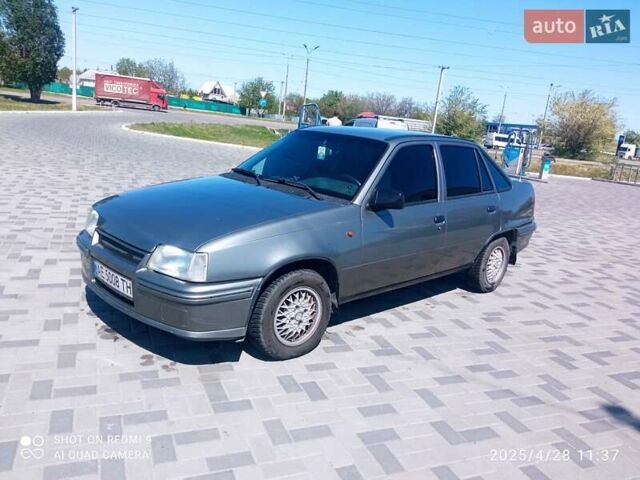 Сірий Деу Рейсер, об'ємом двигуна 1.5 л та пробігом 227 тис. км за 1650 $, фото 1 на Automoto.ua