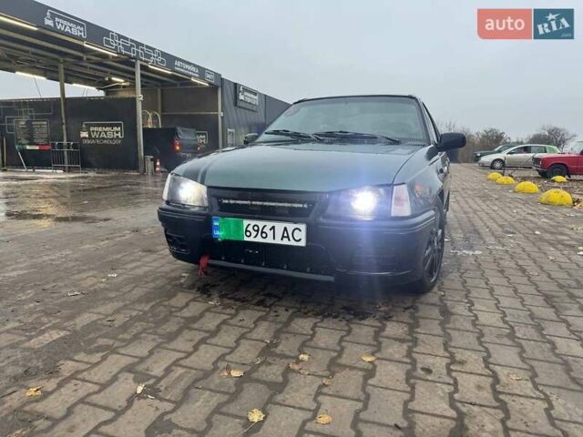 Зеленый Дэу Рейсер, объемом двигателя 1.5 л и пробегом 128 тыс. км за 1472 $, фото 1 на Automoto.ua