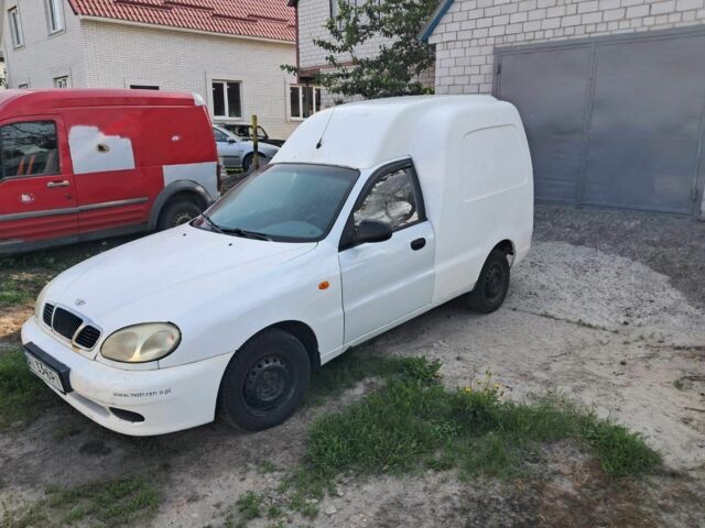 Белый Дэу Сенс, объемом двигателя 0 л и пробегом 300 тыс. км за 2200 $, фото 1 на Automoto.ua