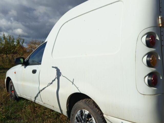 Белый Дэу Сенс, объемом двигателя 1.5 л и пробегом 220 тыс. км за 1116 $, фото 1 на Automoto.ua